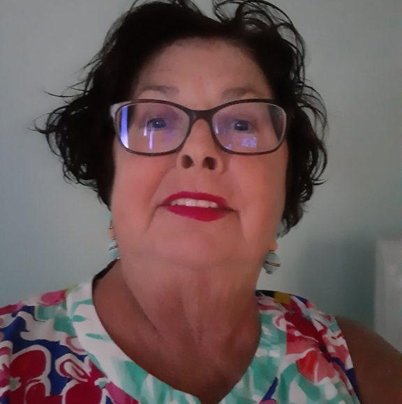 Meet the Posher Other - Meet your Posher, Deborah